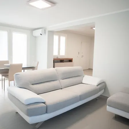 Casa Maremonti * Λίντο ντι Καμαϊόρε
